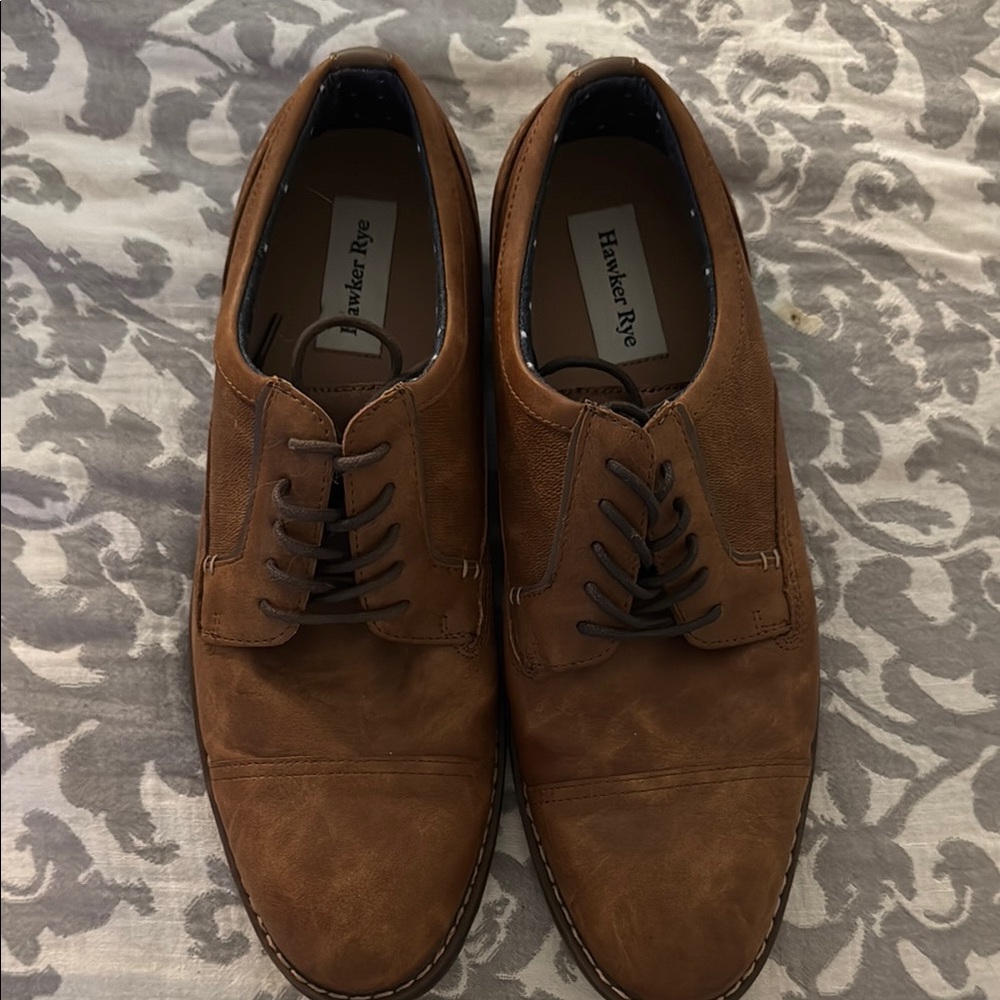 Brown Suede Oxford Shoes with Classic Lacing